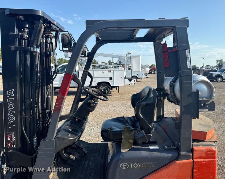 image for item NU9640 2007 Toyota 8FGCU18 forklift