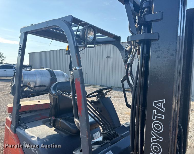 image for item NU9640 2007 Toyota 8FGCU18 forklift