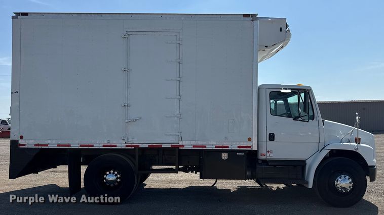 image for item NU9649 2002 Freightliner FL70 refrigerated truck