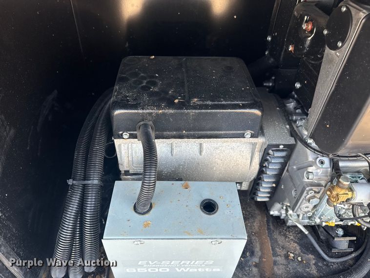 image for item NU9649 2002 Freightliner FL70 refrigerated truck