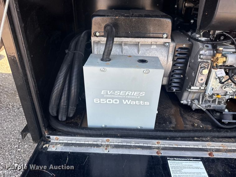 image for item NU9649 2002 Freightliner FL70 refrigerated truck