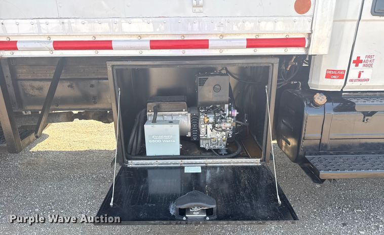 image for item NU9649 2002 Freightliner FL70 refrigerated truck