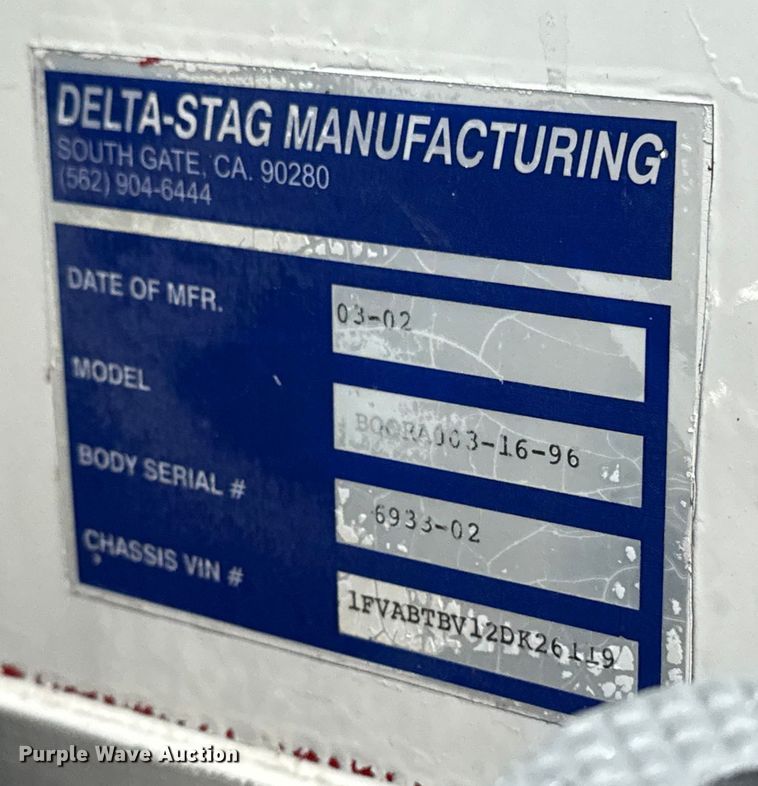 image for item NU9649 2002 Freightliner FL70 refrigerated truck