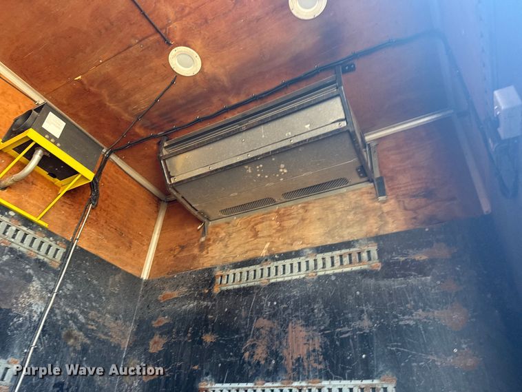 image for item NU9649 2002 Freightliner FL70 refrigerated truck