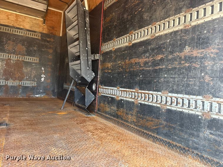 image for item NU9649 2002 Freightliner FL70 refrigerated truck