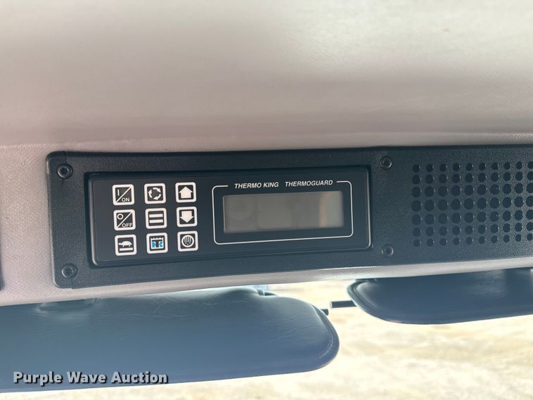 image for item NU9649 2002 Freightliner FL70 refrigerated truck