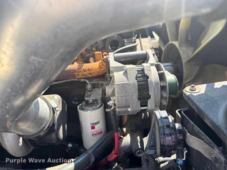 image for item NU9649 2002 Freightliner FL70 refrigerated truck