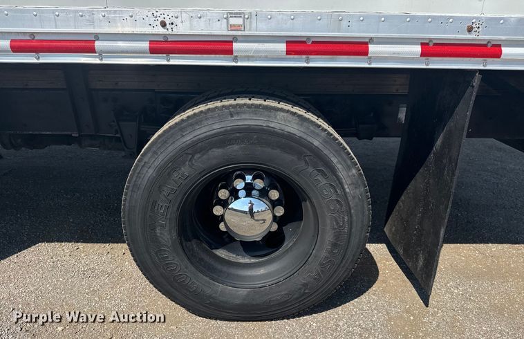 image for item NU9649 2002 Freightliner FL70 refrigerated truck