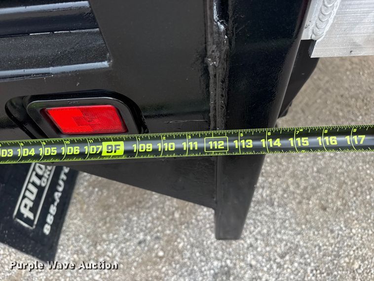 image for item NU9657 2019 Ford F350 Super Duty flatbed pickup truck