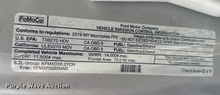 image for item NU9657 2019 Ford F350 Super Duty flatbed pickup truck