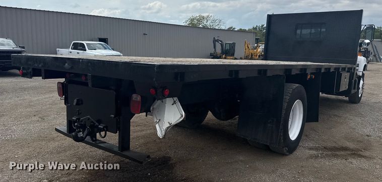 image for item NU9660 1996 GMC Top Kick flatbed truck