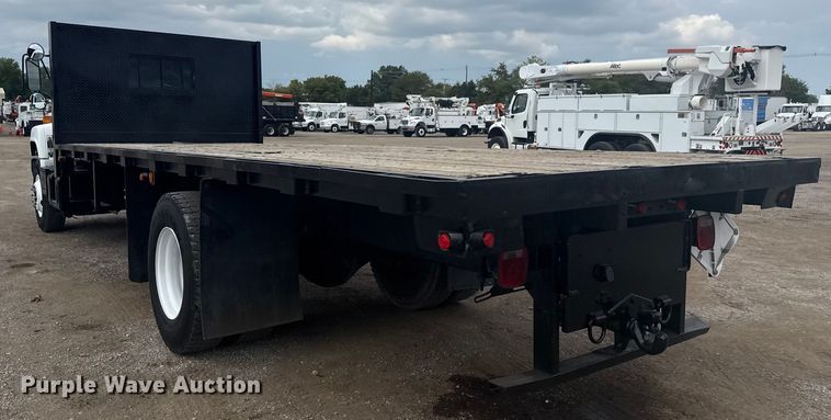 image for item NU9660 1996 GMC Top Kick flatbed truck