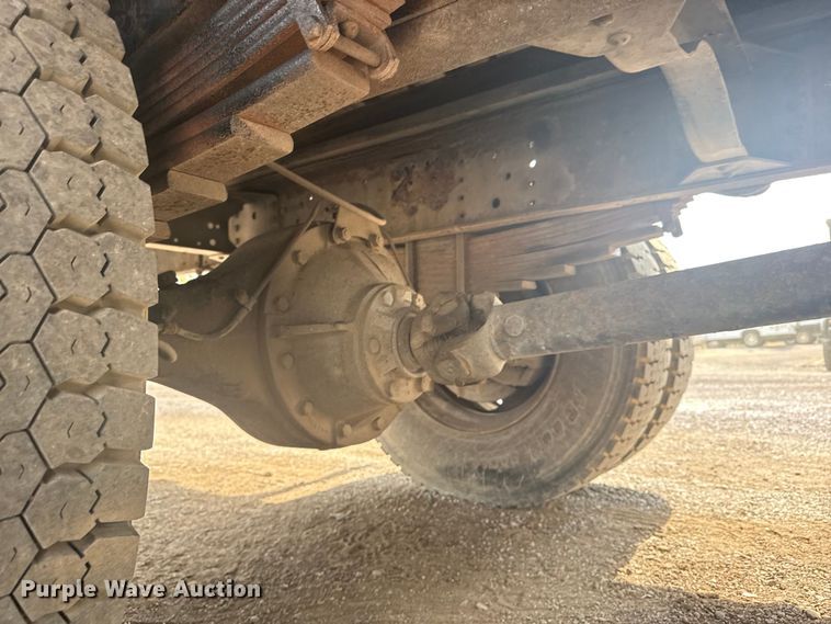 image for item NU9660 1996 GMC Top Kick flatbed truck