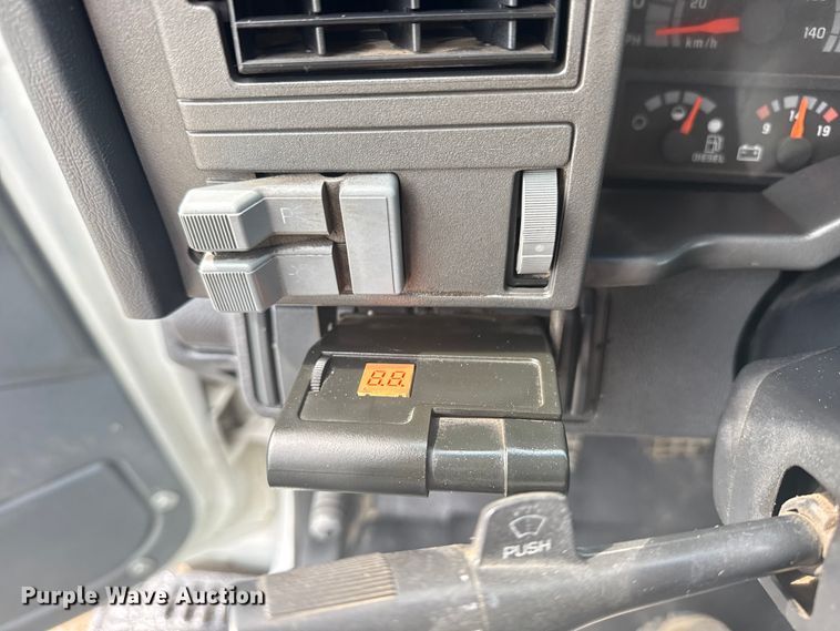 image for item NU9660 1996 GMC Top Kick flatbed truck