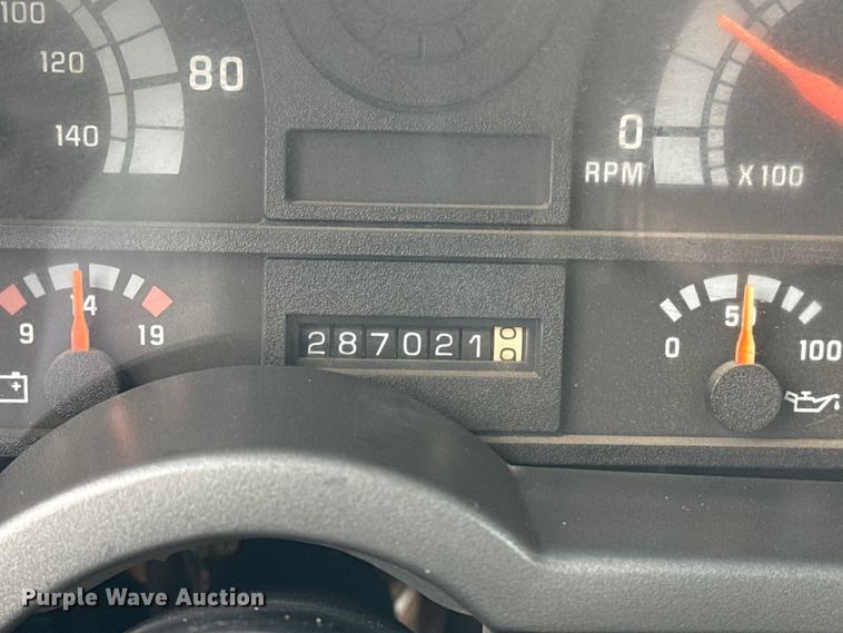 image for item NU9660 1996 GMC Top Kick flatbed truck