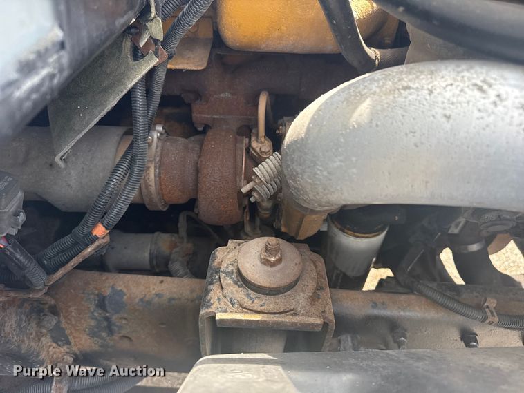 image for item NU9660 1996 GMC Top Kick flatbed truck