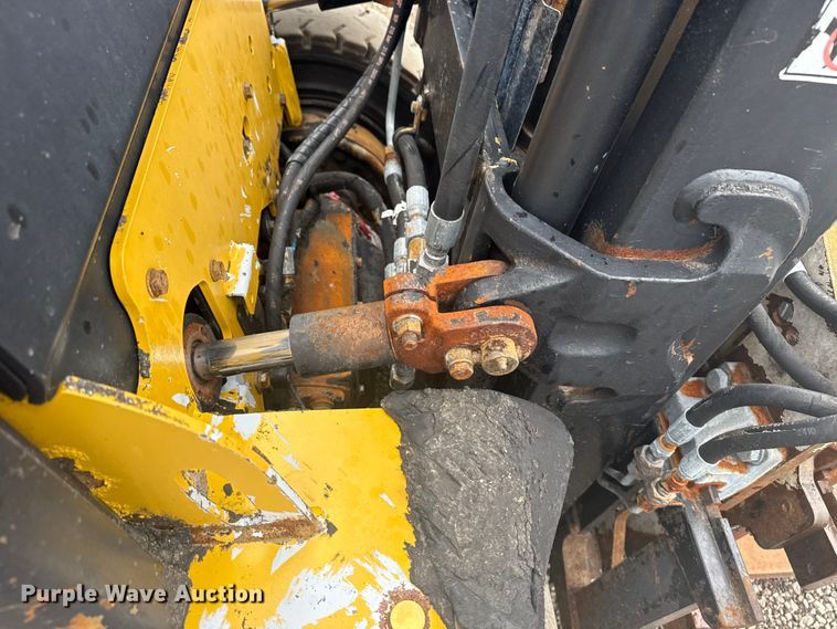 image for item NU9662 2020 Yale GLP050VXNKSE084 forklift