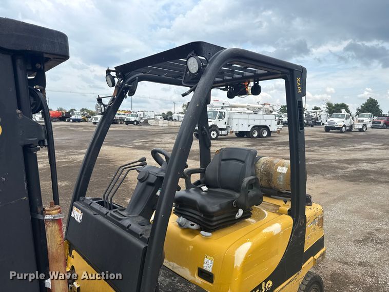 image for item NU9662 2020 Yale GLP050VXNKSE084 forklift