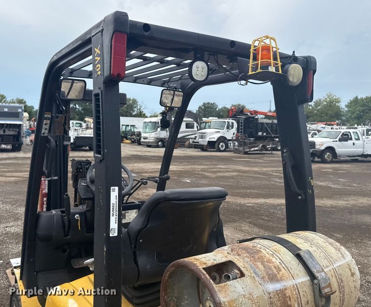 image for item NU9662 2020 Yale GLP050VXNKSE084 forklift