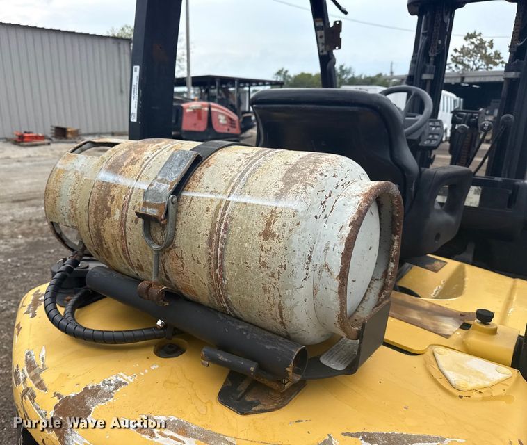 image for item NU9662 2020 Yale GLP050VXNKSE084 forklift