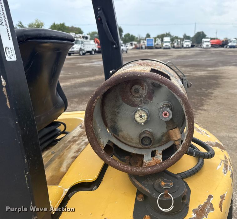 image for item NU9662 2020 Yale GLP050VXNKSE084 forklift