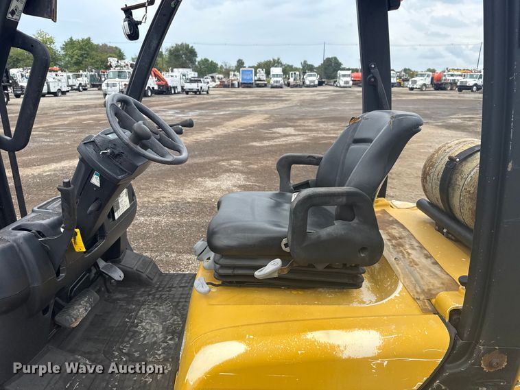 image for item NU9662 2020 Yale GLP050VXNKSE084 forklift