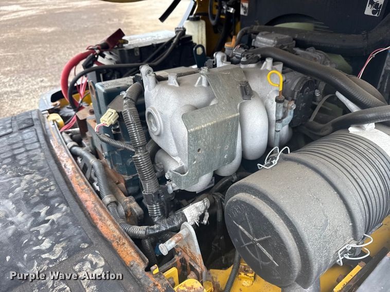 image for item NU9662 2020 Yale GLP050VXNKSE084 forklift