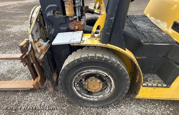 image for item NU9662 2020 Yale GLP050VXNKSE084 forklift