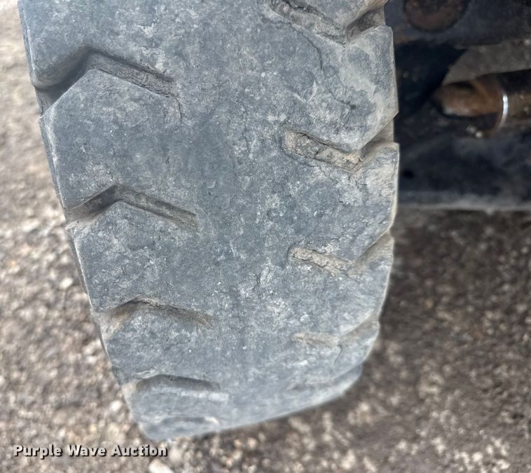 image for item NU9662 2020 Yale GLP050VXNKSE084 forklift