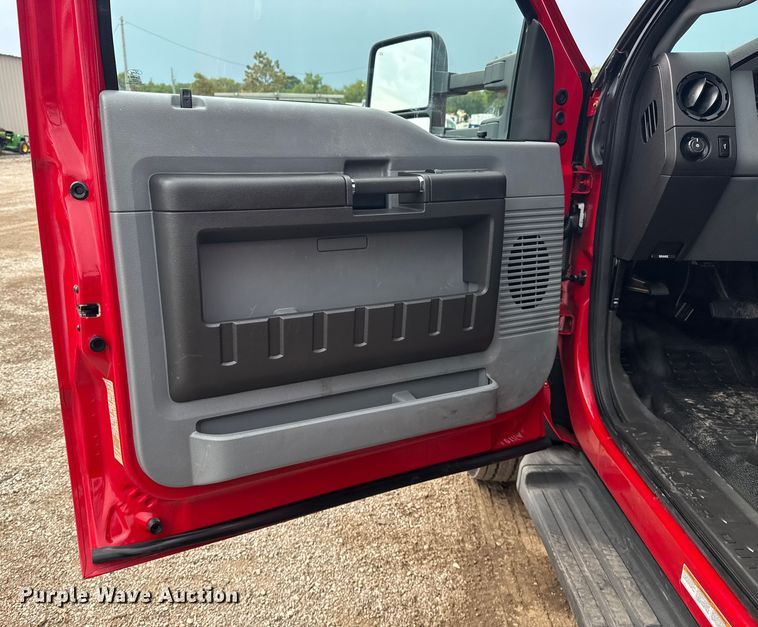 image for item NU9664 2012 Ford F450 Super Duty flatbed truck