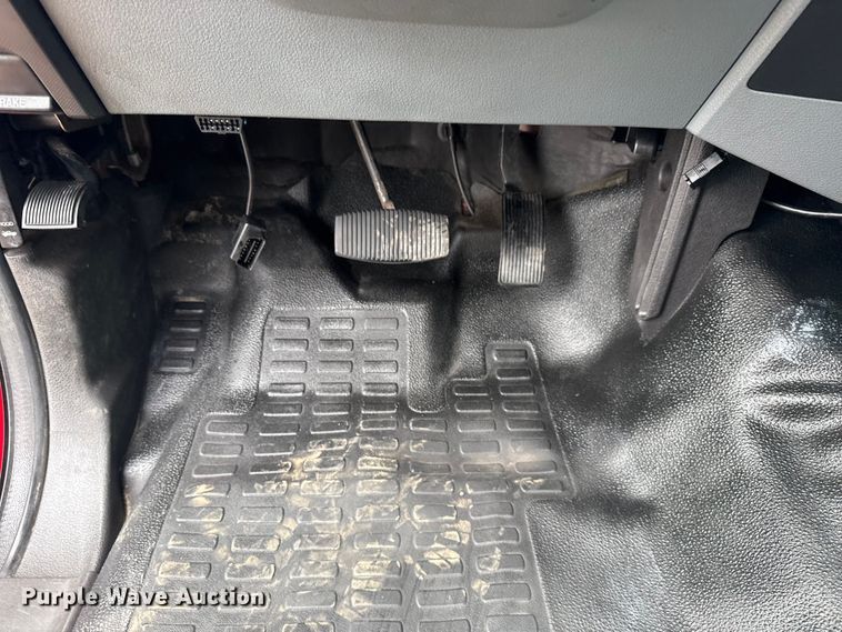 image for item NU9664 2012 Ford F450 Super Duty flatbed truck