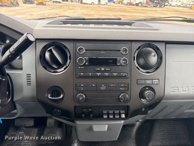 image for item NU9664 2012 Ford F450 Super Duty flatbed truck