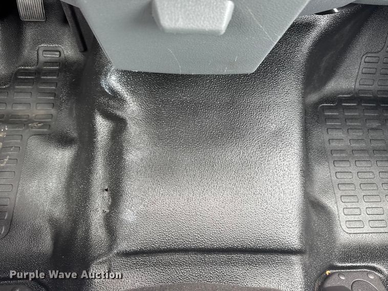 image for item NU9664 2012 Ford F450 Super Duty flatbed truck