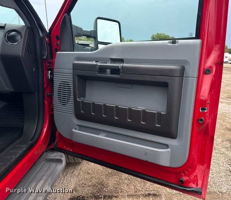 image for item NU9664 2012 Ford F450 Super Duty flatbed truck