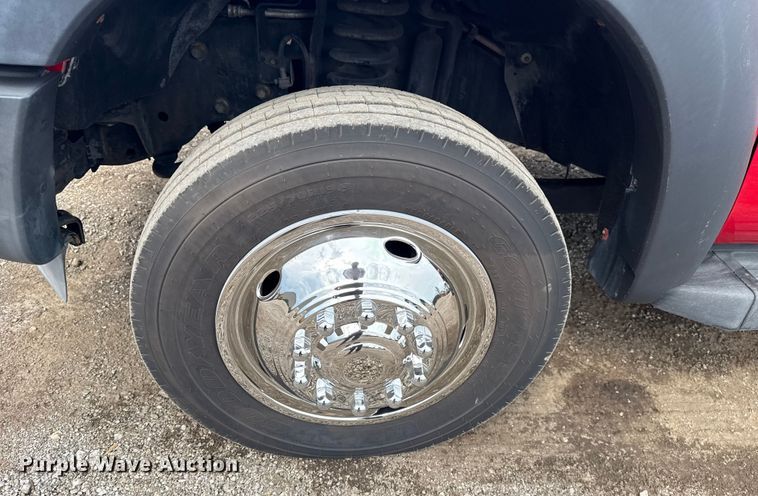 image for item NU9664 2012 Ford F450 Super Duty flatbed truck