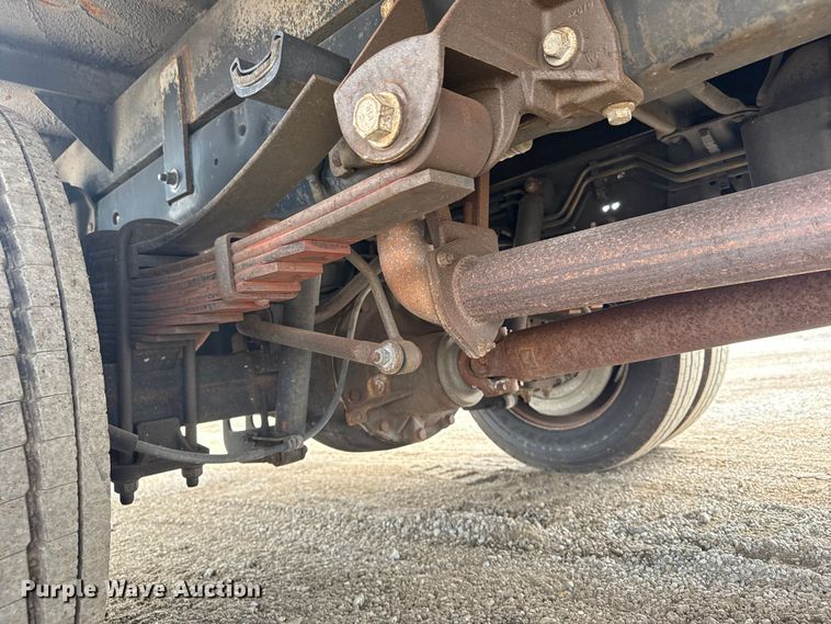 image for item NU9664 2012 Ford F450 Super Duty flatbed truck