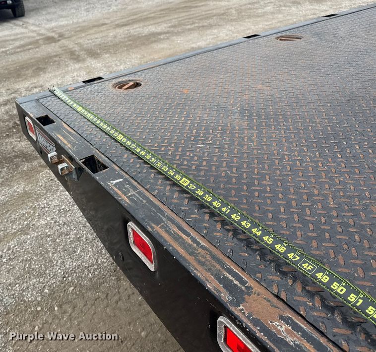 image for item NU9665 2011 Ford F350 Super Duty flatbed pickup truck