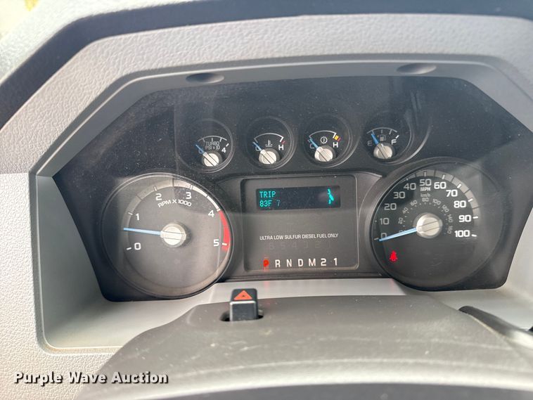 image for item NU9665 2011 Ford F350 Super Duty flatbed pickup truck