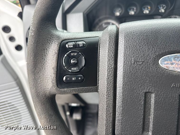 image for item NU9665 2011 Ford F350 Super Duty flatbed pickup truck