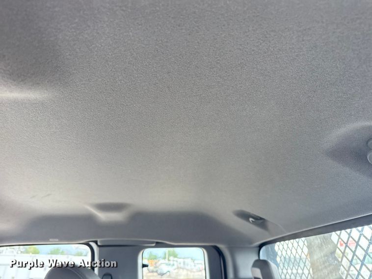 image for item NU9665 2011 Ford F350 Super Duty flatbed pickup truck