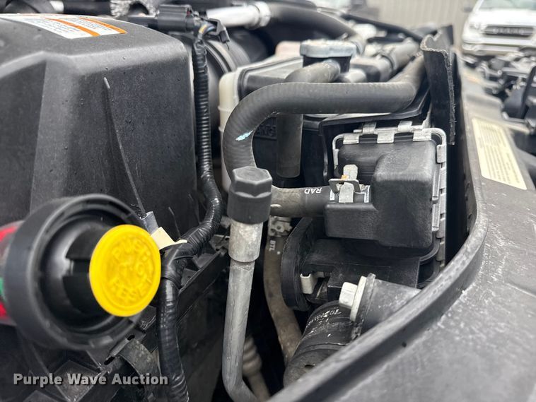 image for item NU9665 2011 Ford F350 Super Duty flatbed pickup truck