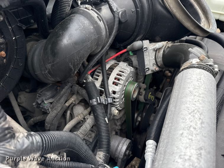 image for item NU9669 2007 GMC C5500 flatbed truck