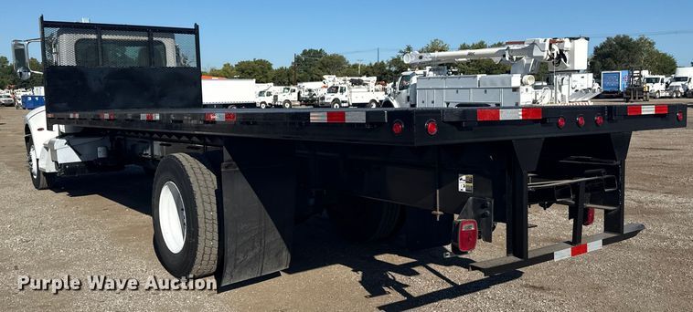 image for item NU9675 2007 Peterbilt 335 flatbed truck