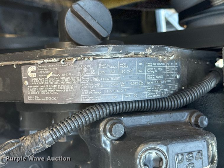 image for item NU9675 2007 Peterbilt 335 flatbed truck