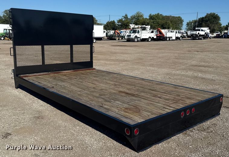 image for item NU9676 Flatbed