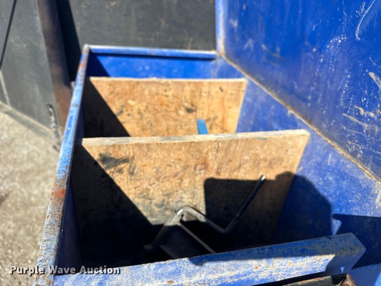 image for item NU9678 2017 Freightliner 114SD toter truck