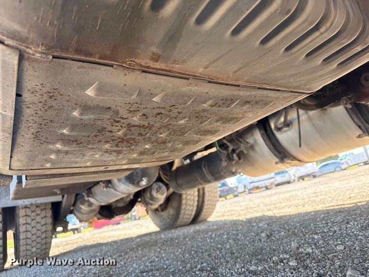 image for item NU9678 2017 Freightliner 114SD toter truck