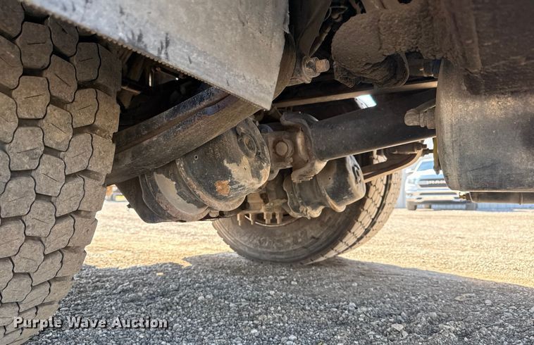 image for item NU9678 2017 Freightliner 114SD toter truck