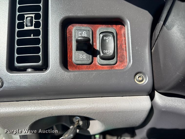 image for item NU9678 2017 Freightliner 114SD toter truck