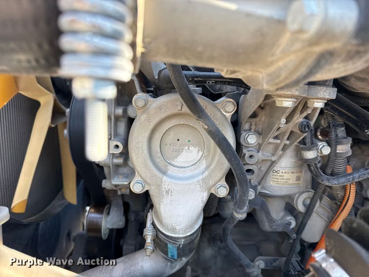 image for item NU9678 2017 Freightliner 114SD toter truck